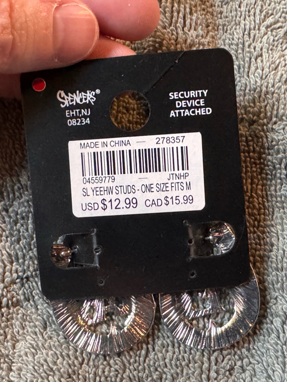 🌟 3/$20 Eligible! NWT BodyRage Silver-Tone “YEEHAW” Earrings - Picture 3 of 3